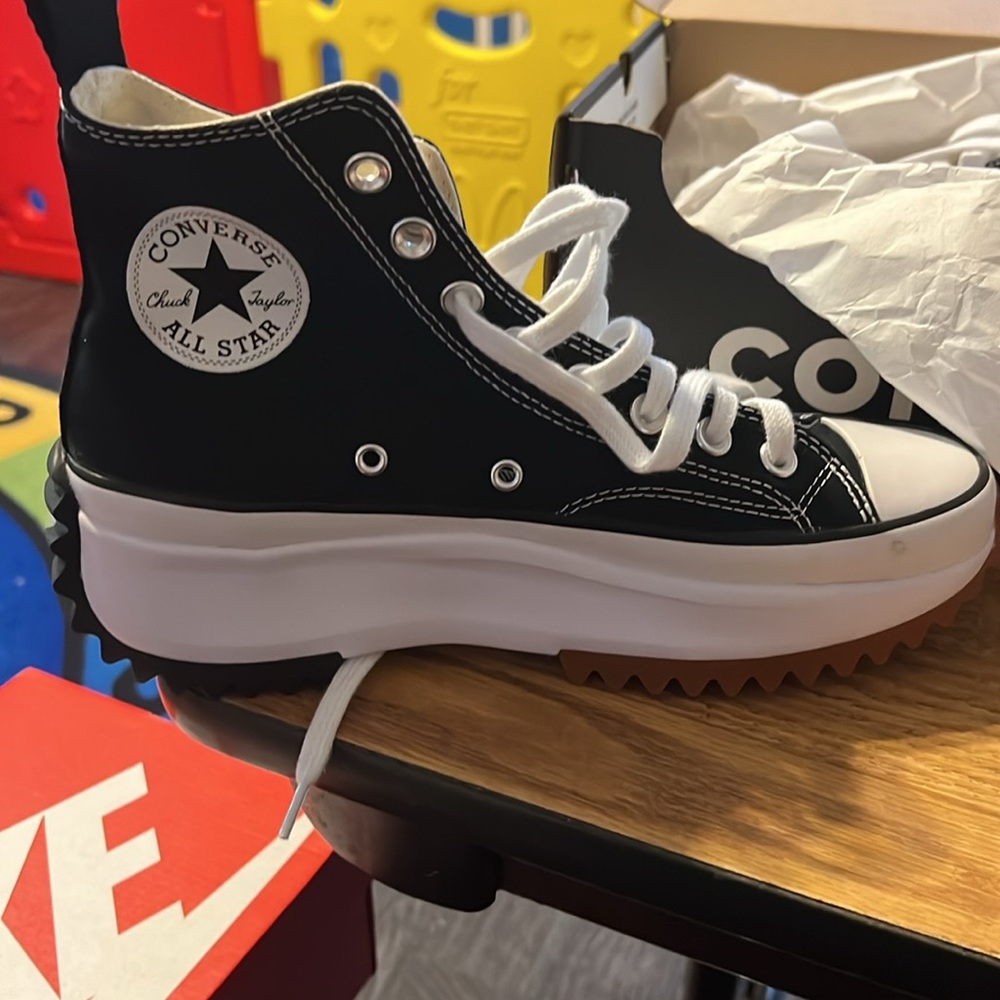 Converse men or women’s run star hike, platform, high top